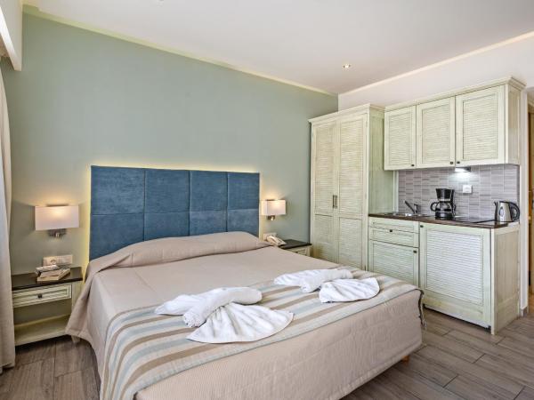 Princess Irini Sea Front ApartHotel : photo 3 de la chambre studio supérieur avec vue latérale sur la mer