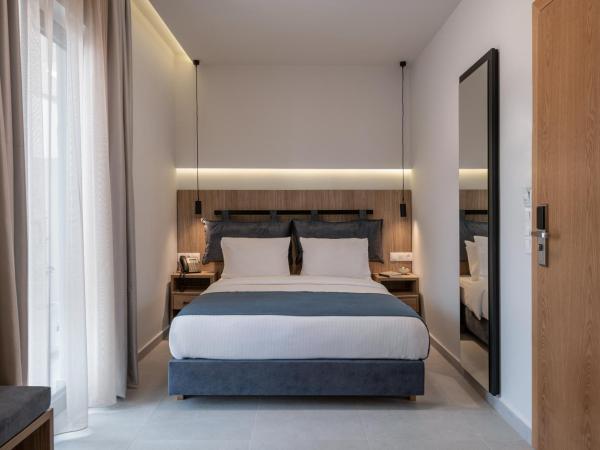 Morum City Hotel Chania : photo 2 de la chambre chambre double deluxe avec balcon