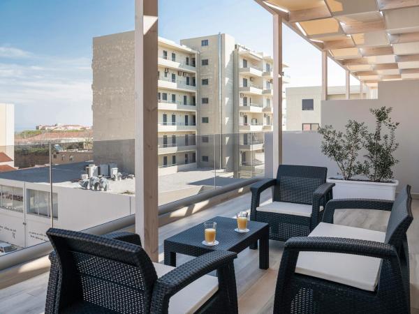 Morum City Hotel Chania : photo 6 de la chambre chambre double deluxe avec balcon