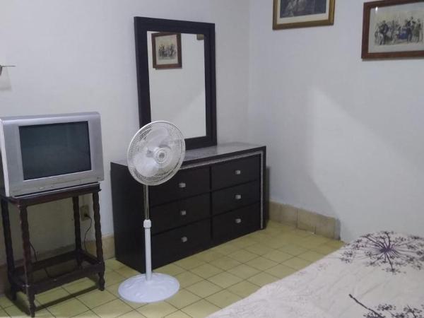 Hostal don Felipe : photo 6 de la chambre chambre double avec salle de bains privative