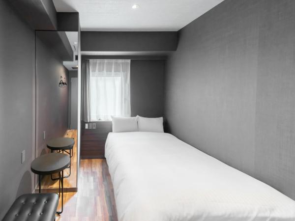 EN HOTEL Hakata : photo 1 de la chambre chambre double