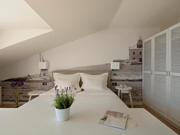 Hotel Osejava : photo 2 de la chambre suite avec canapé-lit et vue sur la mer (3 adultes)