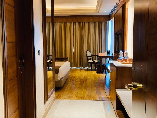 Seven Seas Hotel : photo 7 de la chambre chambre lit king-size