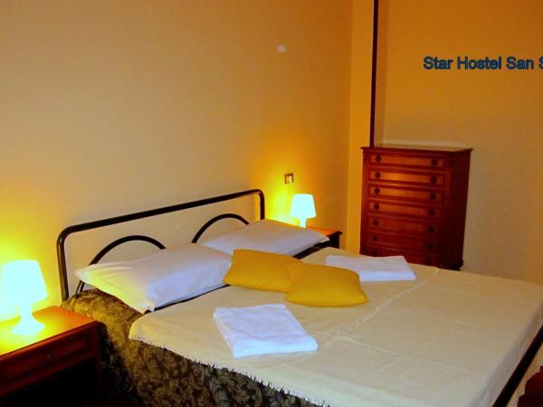 Star Hostel San Siro Fiera : photo 7 de la chambre chambre double avec salle de bains privative extérieure