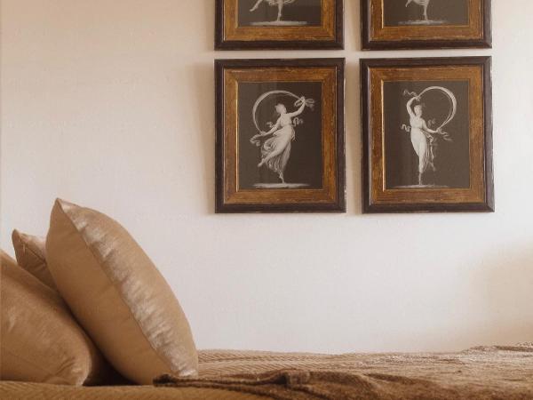 Luxury B&B Villa Tauro : photo 3 de la chambre chambre double deluxe avec balcon - vue sur mer