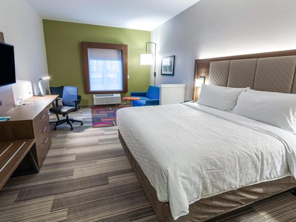 Holiday Inn Express & Suites - Columbus - Worthington, an IHG Hotel : photo 4 de la chambre suite lit king-size – non-fumeurs
