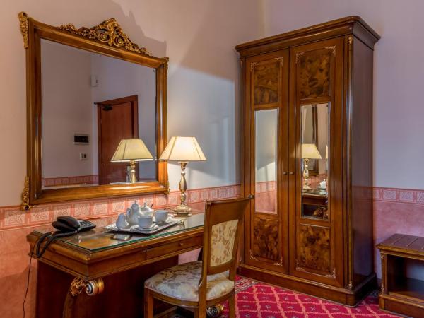 Alexios Luxury Hotel : photo 2 de la chambre chambre double ou lits jumeaux