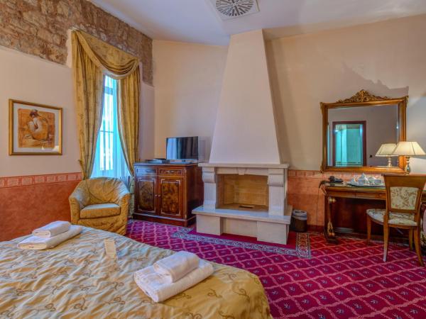 Alexios Luxury Hotel : photo 7 de la chambre chambre double ou lits jumeaux