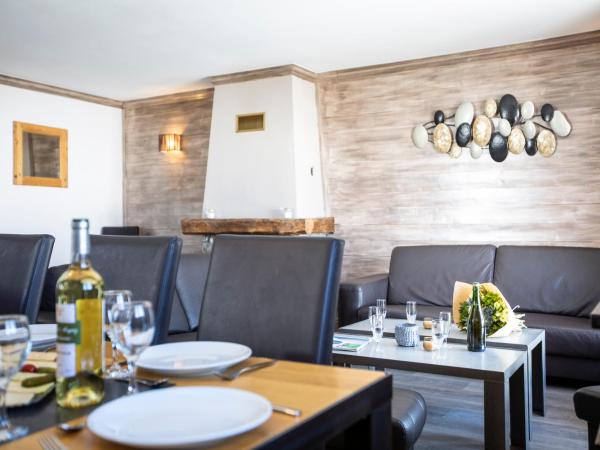 Chalet des Neiges Hermine : photo 9 de la chambre appartement 6 chambres