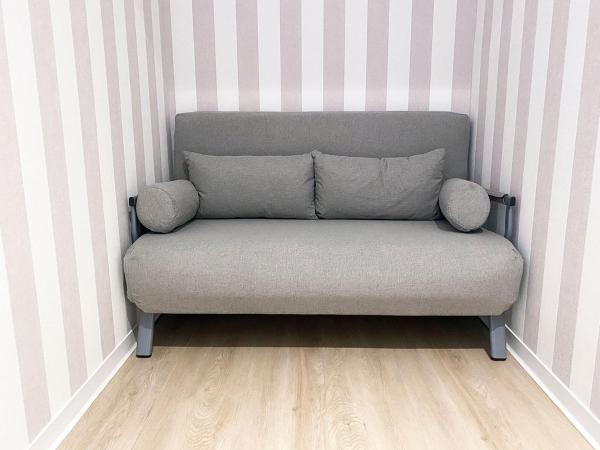 Kangarooms - Schlachte Weserpromenade : photo 6 de la chambre chambre double avec lit d'appoint