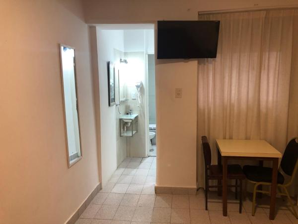 Hotel San Carlos : photo 8 de la chambre chambre triple