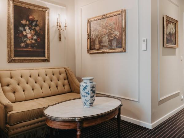 Hotel Manos Premier : photo 7 de la chambre chambre deluxe double ou lits jumeaux