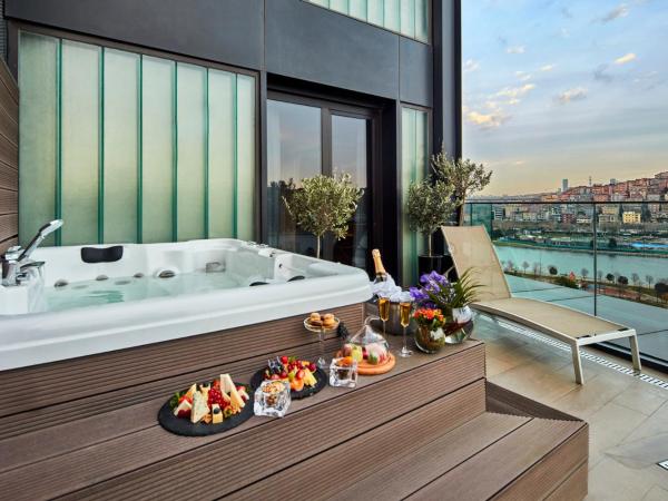 Mövenpick Istanbul Hotel Golden Horn : photo 3 de la chambre golden horn suite king