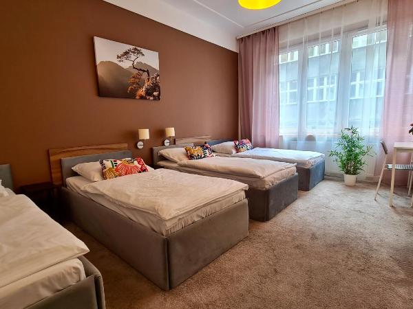 Hostel Moderna Rest : photo 4 de la chambre chambre quadruple classique