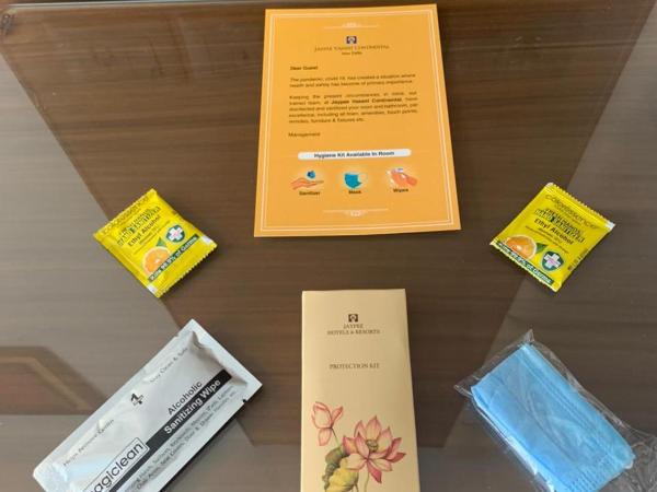 Jaypee Vasant Continental : photo 5 de la chambre executive double room with complimentary one way airport transfer, with 10% discount on food and soft beverages (not on in room dining )