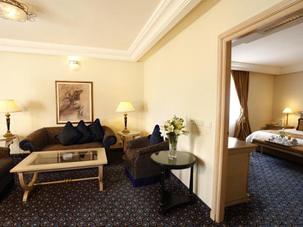 Regency Tunis Hotel : photo 9 de la chambre suite junior - vue sur mer ou piscine