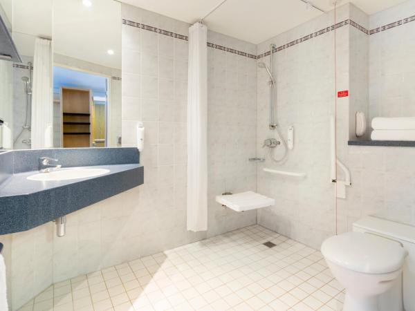 Holiday Inn Express Park Royal, an IHG Hotel : photo 1 de la chambre chambre double - accessible aux personnes à mobilité réduite - non-fumeurs