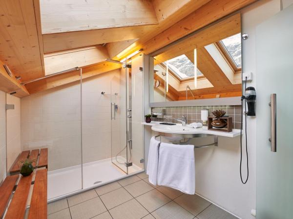 Hotel Ambiance : photo 4 de la chambre suite junior romantique - vue sur mont cervin