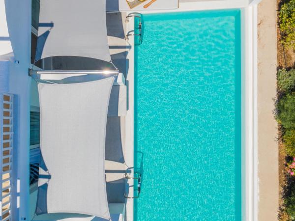 Aressana Spa Hotel & Suites - Small Luxury Hotels of the World : photo 9 de la chambre suite junior avec piscine commune