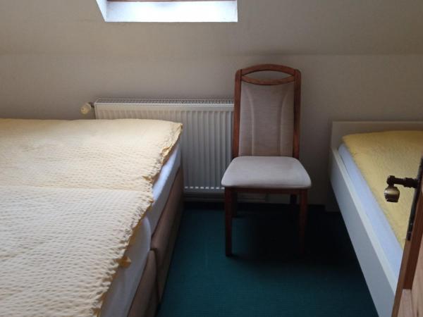 Landhotel Waldschänke : photo 8 de la chambre appartement avec douche