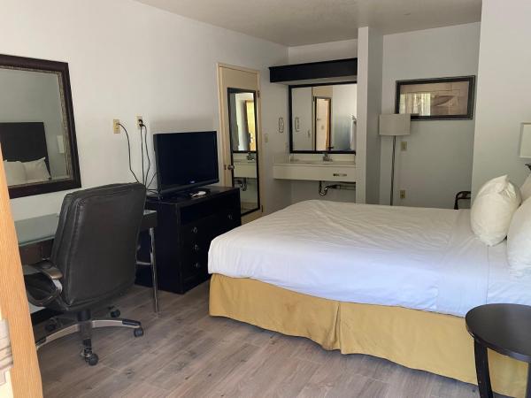 Hotel Silver Lake : photo 4 de la chambre chambre lit queen-size