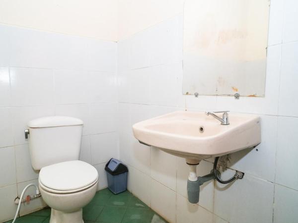 RedDoorz near Kampus 3 UTY Yogyakarta : photo 5 de la chambre chambre familiale