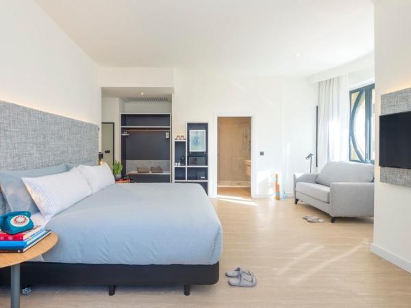 INNSIDE by Meliá Madrid Gran Vía : photo 5 de la chambre studio - vue sur gran vía