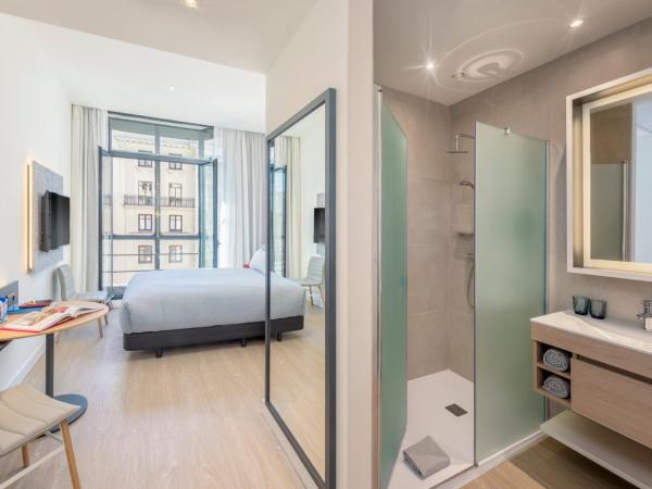 INNSIDE by Meliá Madrid Gran Vía : photo 2 de la chambre chambre innside - vue sur gran vía