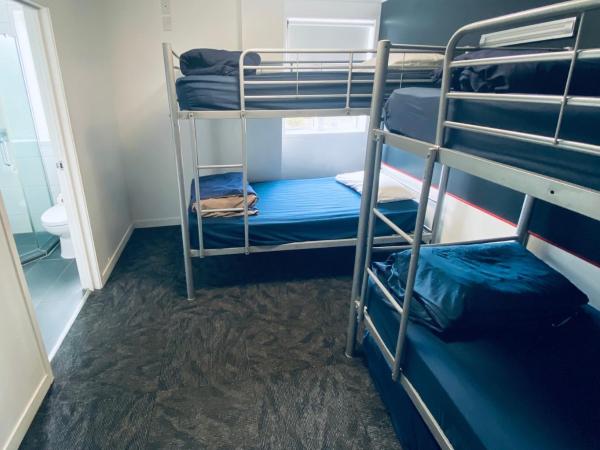 Based by the Lake : photo 4 de la chambre 4 bed ensuite dormitory - no children