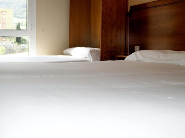 El Retiro de Cardea : photo 3 de la chambre chambre lits jumeaux