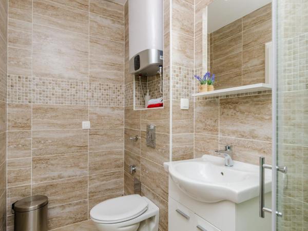 Guest House Nikolina : photo 9 de la chambre chambre double standard