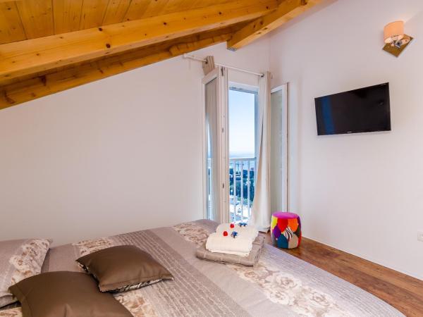 Guest House Nikolina : photo 8 de la chambre appartement