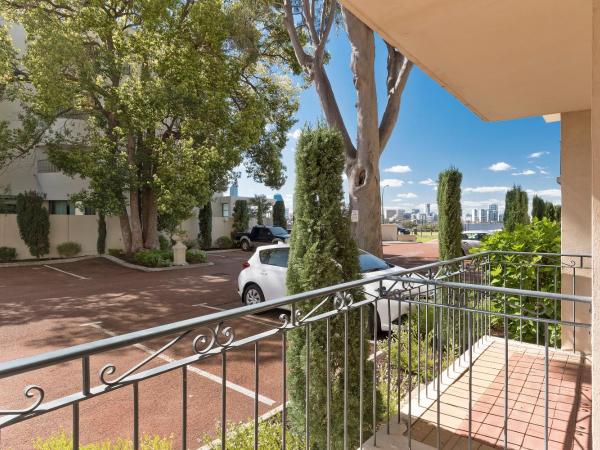 The Peninsula Riverside Serviced Apartments : photo 9 de la chambre suite 1 chambre avec balcon