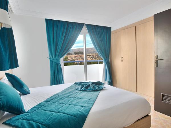 Hotel Tildi Hotel & Spa : photo 3 de la chambre chambre double ou lits jumeaux - vue sur piscine