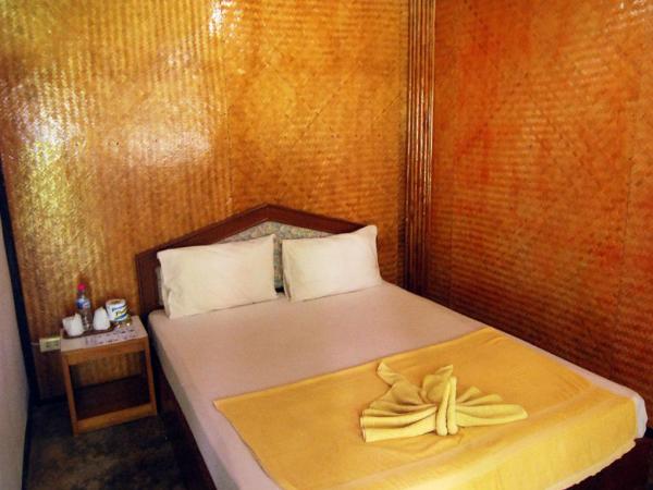 Lanta Coral Beach Resort : photo 4 de la chambre bungalow bambou 