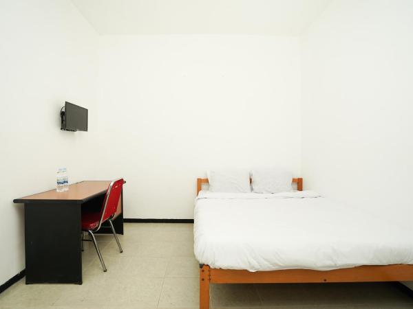 Merapi Inn Surabaya by ecommerceloka : photo 3 de la chambre chambre double standard