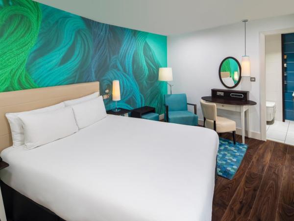 Hotel Indigo Liverpool, an IHG Hotel : photo 2 de la chambre chambre double avec minibar approvisionné