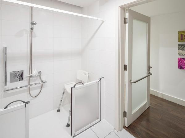 Hotel Indigo Liverpool, an IHG Hotel : photo 7 de la chambre chambre double standard - accessible aux personnes à mobilité réduite