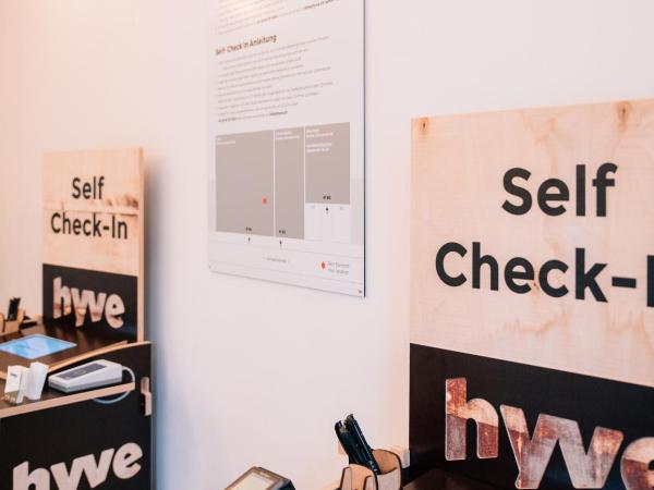 Hostel by Hyve Basel : photo 9 de la chambre capsule en dortoir mixte