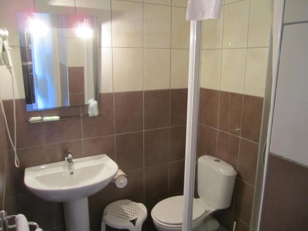 Hotel Madame Mere : photo 4 de la chambre chambre double - côté montagne