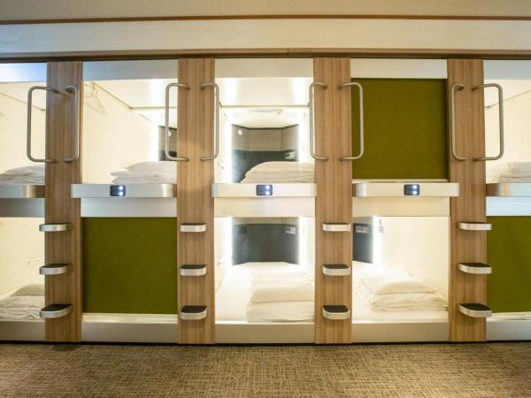 Cabin & Capsule Hotel J-SHIP Osaka Namba : photo 2 de la chambre moderate cabin room for female - upper level