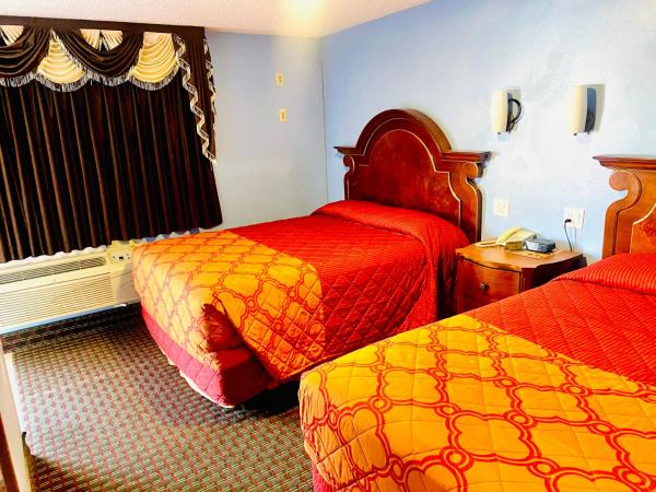 A Fisher's Inn Motel : photo 3 de la chambre chambre 2 lits queen-size - non-fumeurs