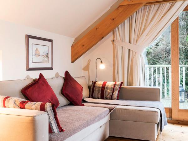 Cherryhill Lodge : photo 7 de la chambre appartement avec balcon