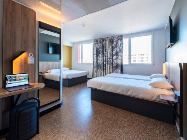 B&B HOTEL Nice Aéroport Arenas : photo 1 de la chambre chambre quadruple