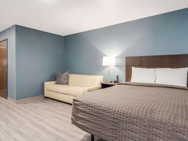 WoodSpring Suites Jacksonville Campfield Commons : photo 2 de la chambre suite lit queen-size avec baignoire - accessible aux personnes à mobilité réduite - fumeurs