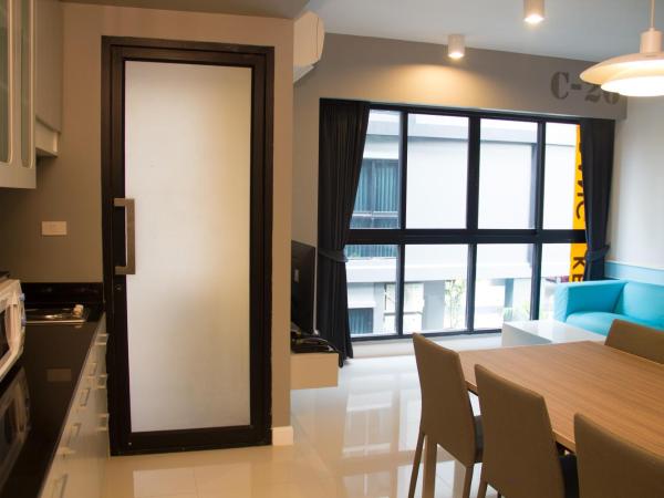 iSanook Bangkok : photo 6 de la chambre suite familiale