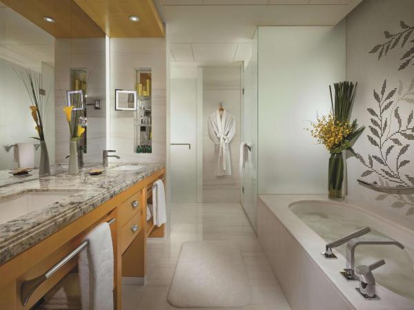 Jing An Shangri-La, Shanghai : photo 2 de la chambre hébergement lit king-size club exécutif horizon