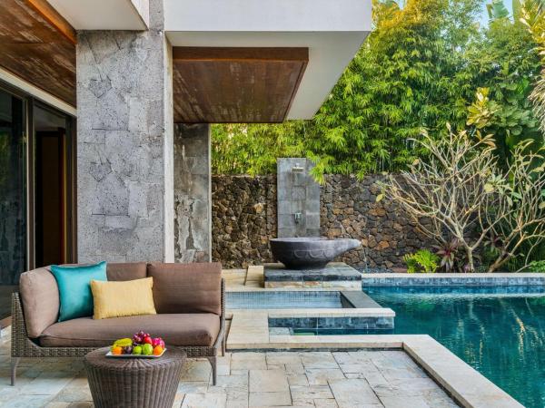 Shangri-La Sanya : photo 9 de la chambre villa avec piscine, lit king-size et chambre lit king-size