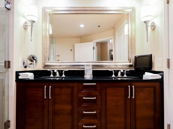 Signature Rental by Owner Direct : photo 8 de la chambre studio two-bedroom - strip view & balcony