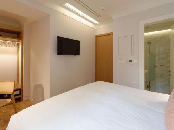 Niche Hotel Athens : photo 3 de la chambre petite chambre alcôve